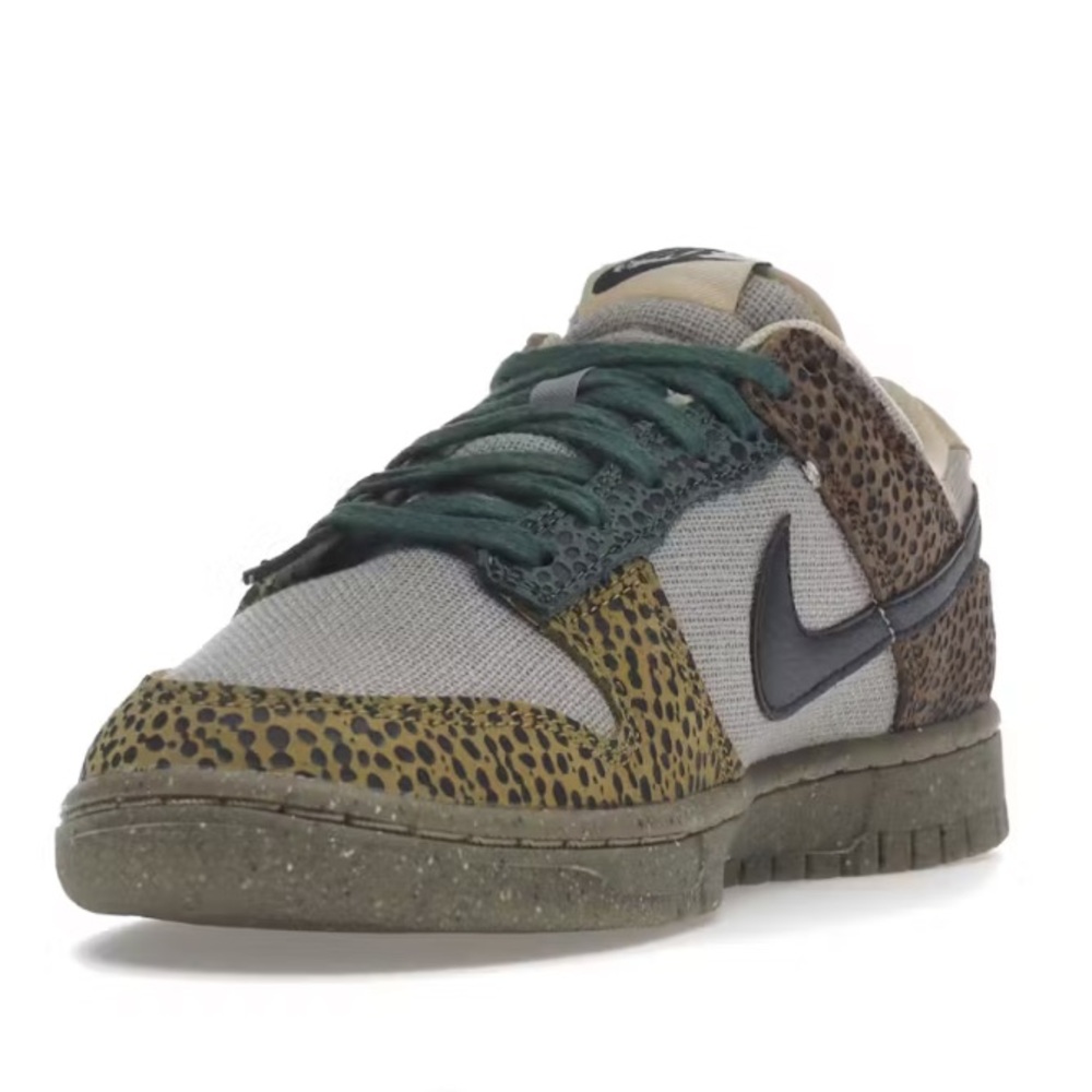 NIB Nike Dunk Low Safari Golden Moss
